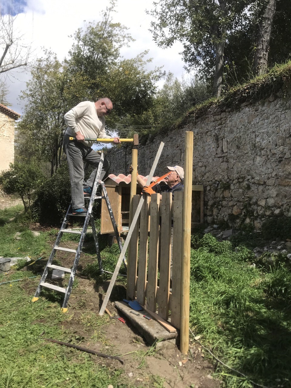 1er avril la porte du poulailler 